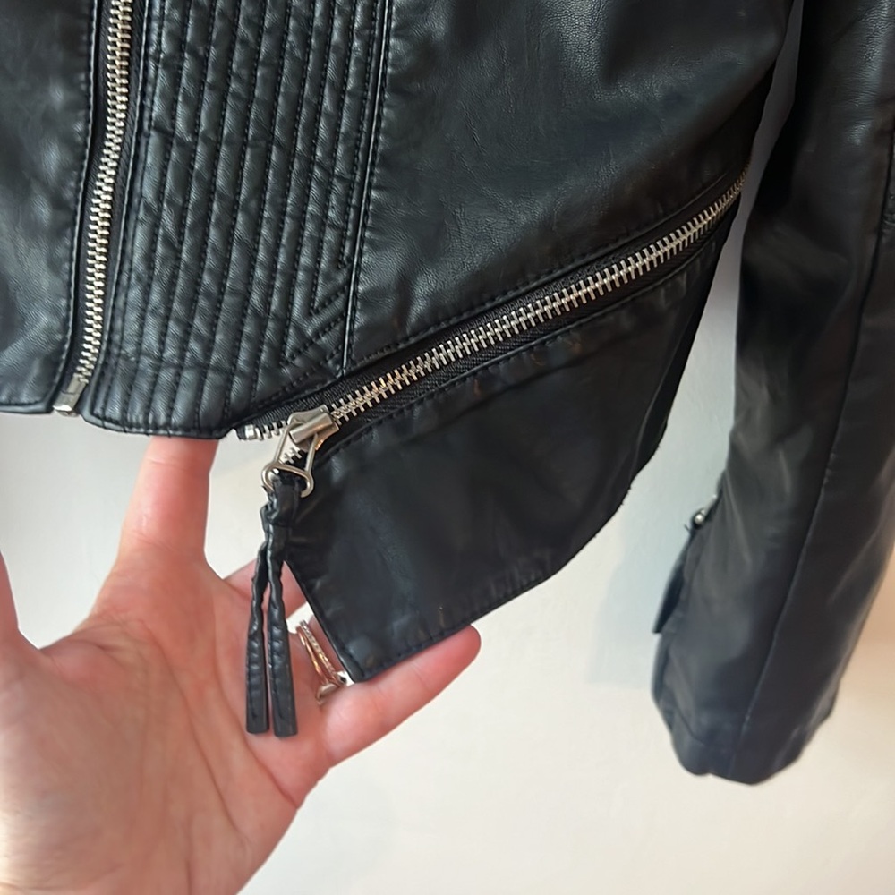 Lulu’s Up on a Tuesday Black Vegan Leather Jacket.  Size Large. - Picture 5 of 14